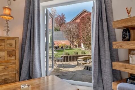 10 Mantlecroft Drive WEB PH-35.jpg