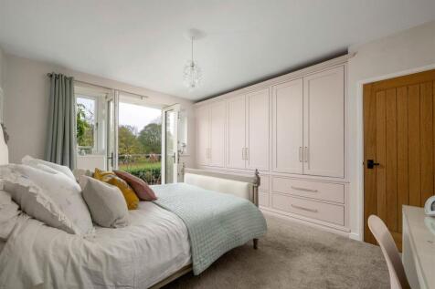 34 Chaveney Road WEB PH-51.jpg