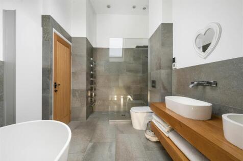 34 Chaveney Road WEB PH-63.jpg