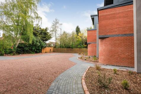 driveway.jpg