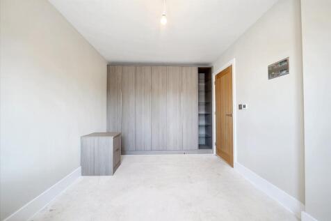 Bedroom 1.jpeg