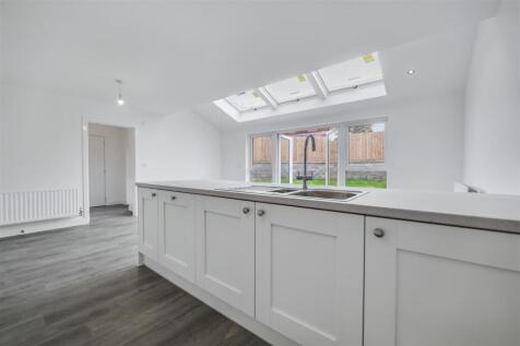 Plot 50 Kitchen 5.jpeg