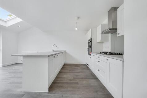 Plot 50 Kitchen 3.jpeg