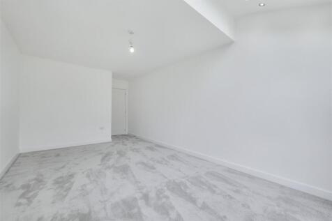 Plot 38 - Lounge 4.jpeg