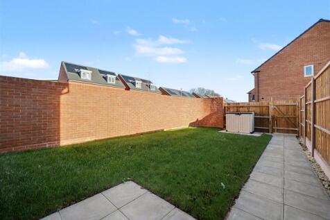 Plot 40 Back Garden 1.jpeg