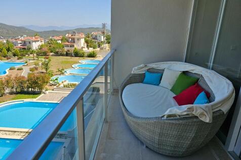 Lounge Balcony