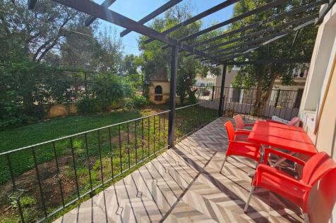 Garden terrace