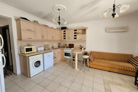 Kitchen Lounge