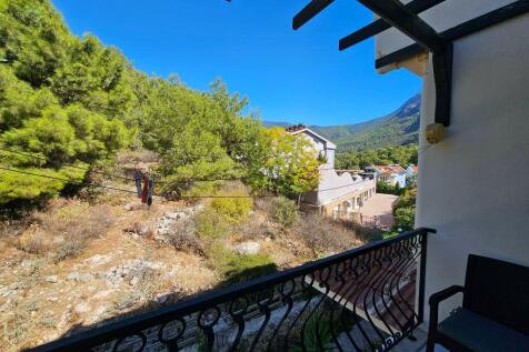 Back balcony view