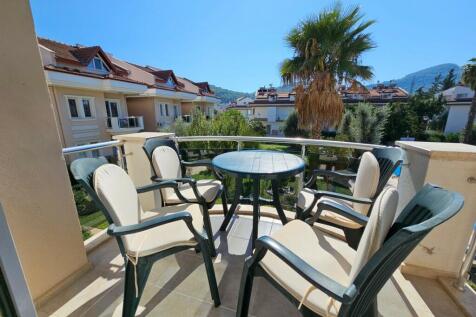 Dining balcony