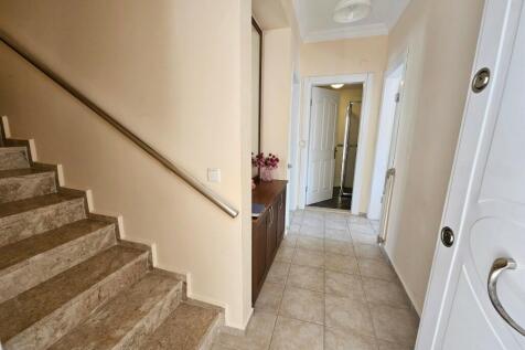 Hallway stairs up