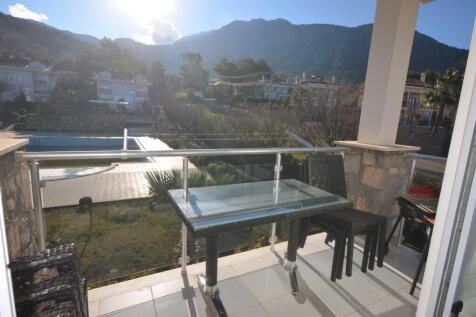 Dining Balcony
