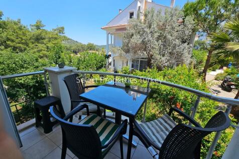 Back balcony