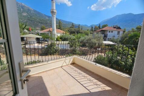 Back Balcony terrace