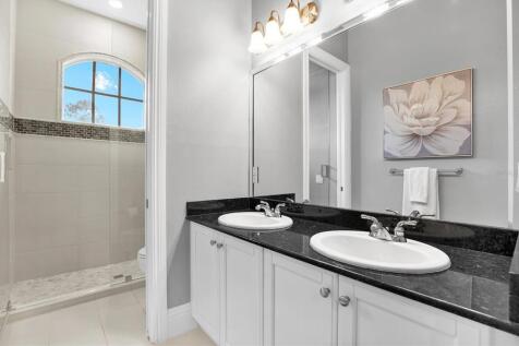 Property Image 79