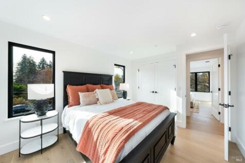 Property Image 128