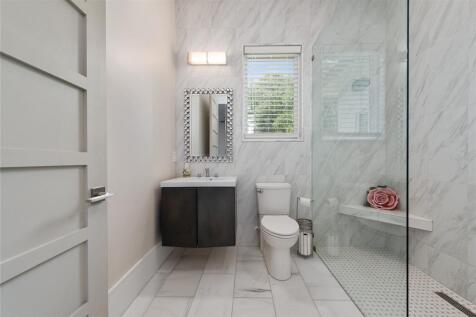 Property Image 112
