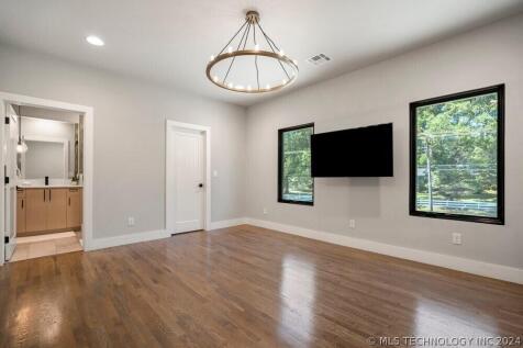 Property Image 64