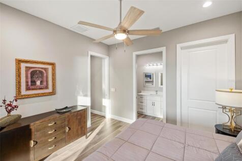 Property Image 100