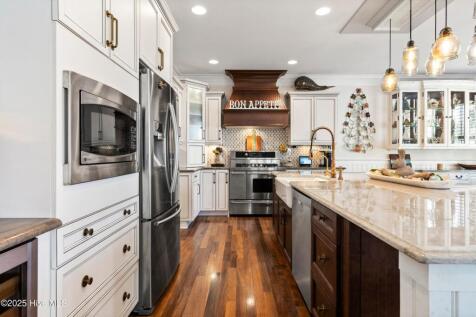 Property Image 100