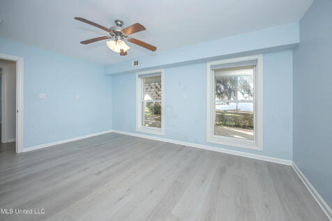 Property Image 103