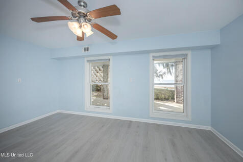 Property Image 104