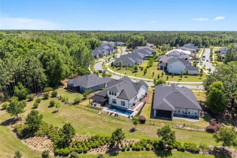 Property Image 100