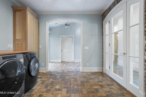Property Image 158