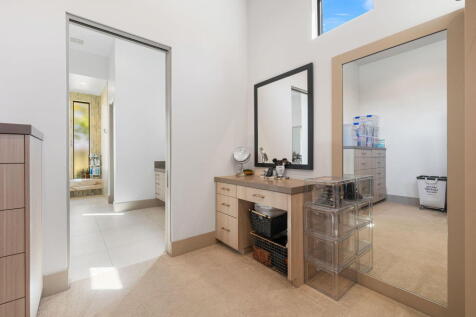 Property Image 101