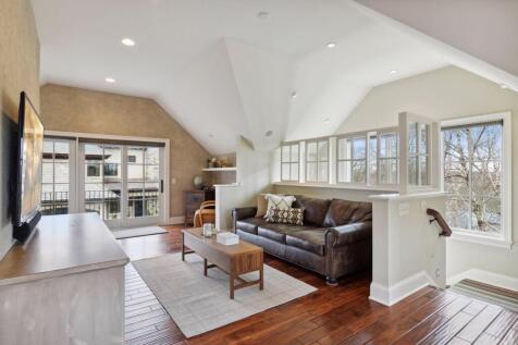 Property Image 100