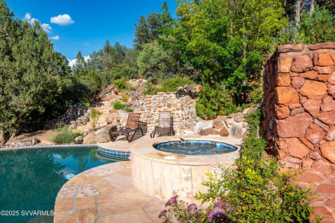 Property Image 100