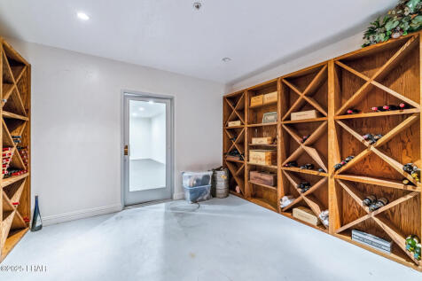 Property Image 104