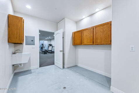 Property Image 100