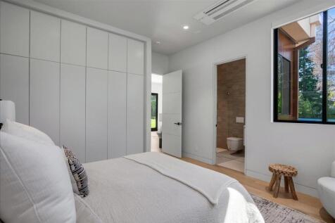 Property Image 112