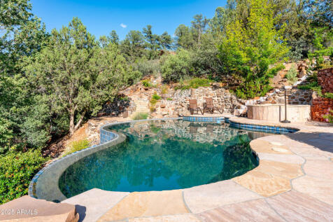 Property Image 100