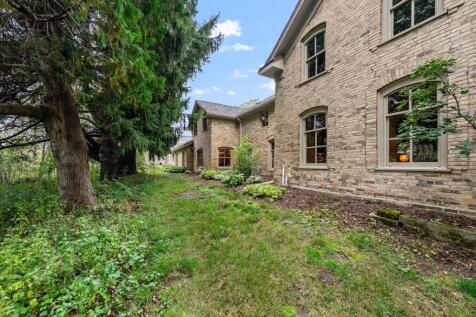 Property Image 100