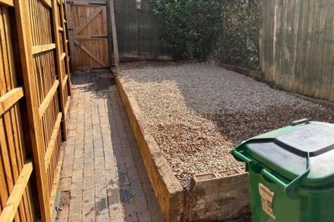 back garden picture.JPG