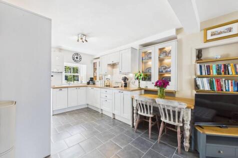 Kitchen/Living Area