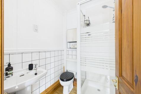 En Suite 1