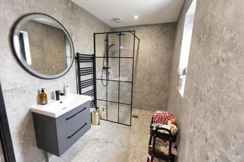 En Suite 2