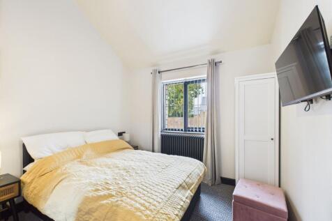 Annex Bedroom 1