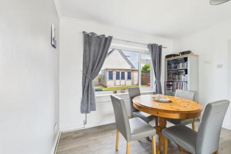 Lounge Dining Room