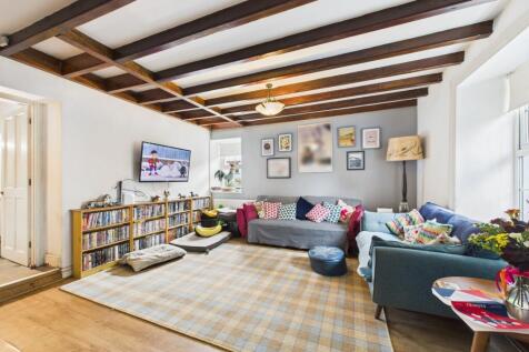 Living room 2