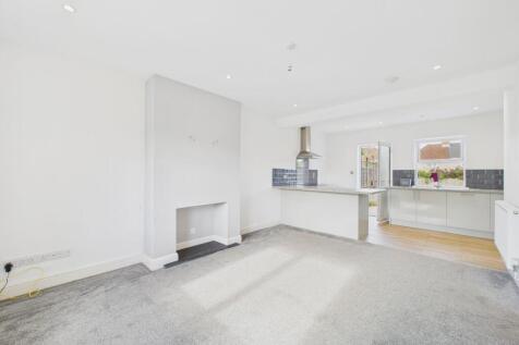 Kitchen /Living Area