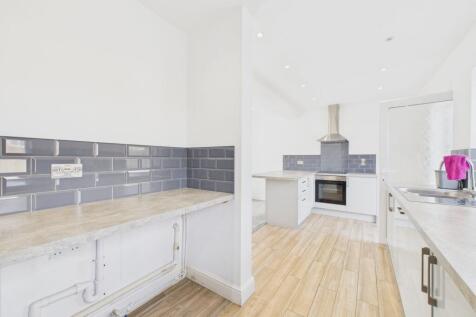 Kitchen /Living Area