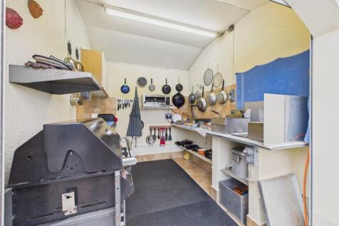 Outdoor Access Kitchen