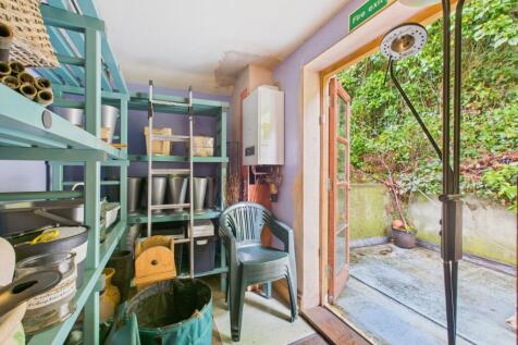 Store Room / Access to outside