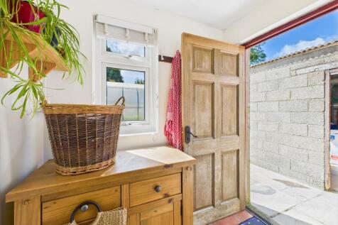 Annexe Entry 2