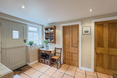 Entrance/Boot Room