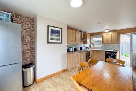 Dining/Kitchen